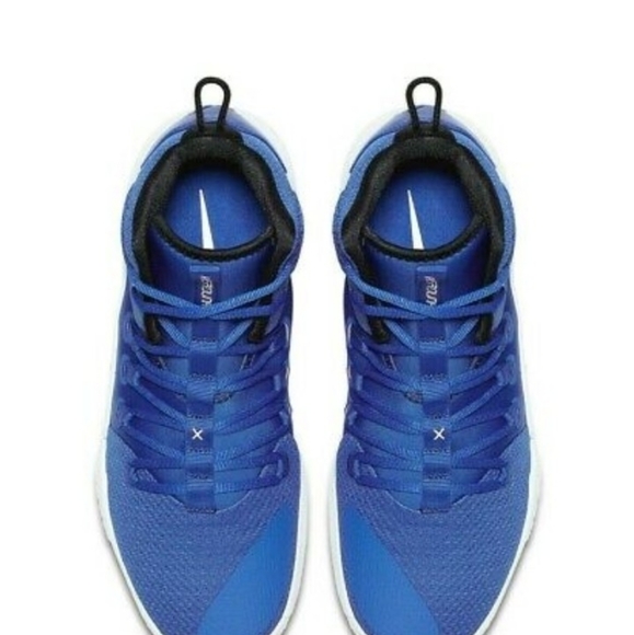 Men Nike Shoes - Picture 5 of 5